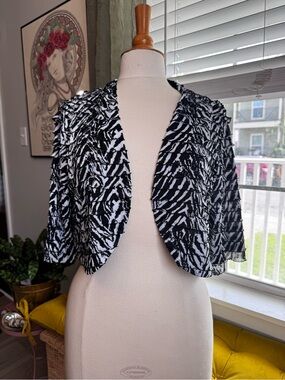 TanJay Black and White Textured Zebra Bolero